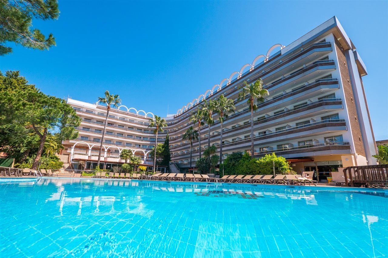 Golden Port & Hotel